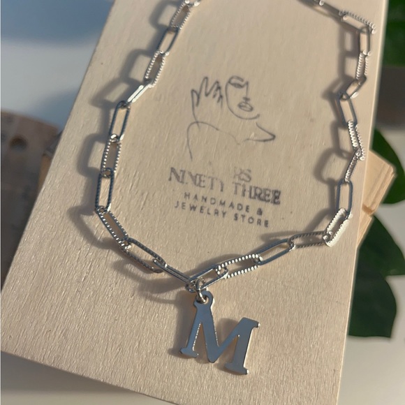 INITIAL NECKLACE (KIDS) - Picture 2 of 4